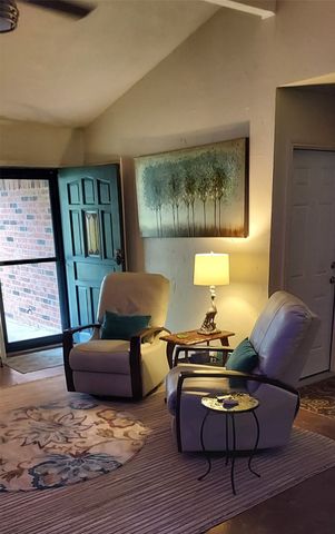 1202 Spanish Flower Drive, Granbury, TX 76048