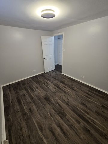 16358 Plymouth Drive, Markham, IL 60428