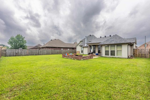 220 Viola St, Houma, LA 70360