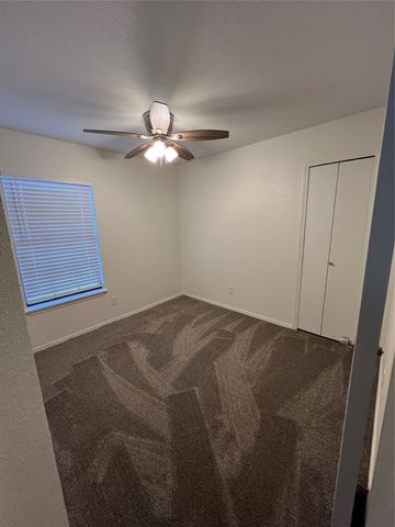 3045 Navarro Lane, Grand Prairie, TX 75052