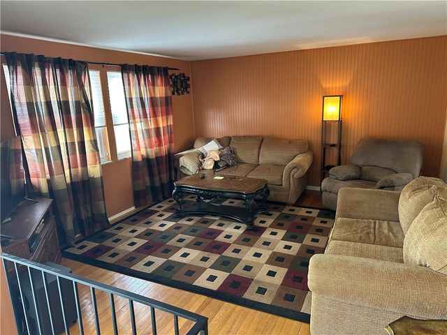 106 Van Mar Dr, Twp Of But Nw, PA 16001