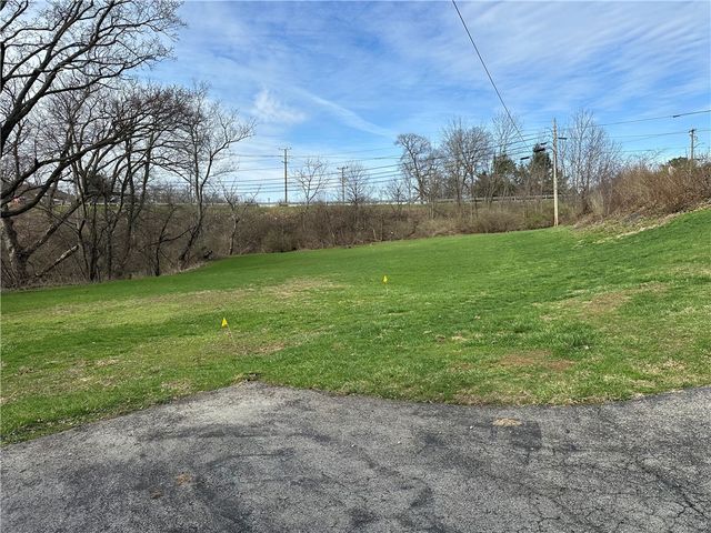 106 Van Mar Dr, Twp Of But Nw, PA 16001