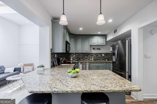 1106 Hampton Way NE, Atlanta, GA 30324