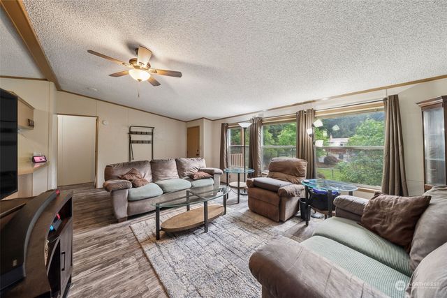 22505 91st Avenue E, Graham, WA 98338