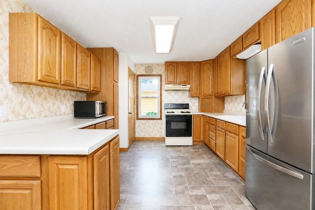 402 NE Oak Drive, Ankeny, IA 50021
