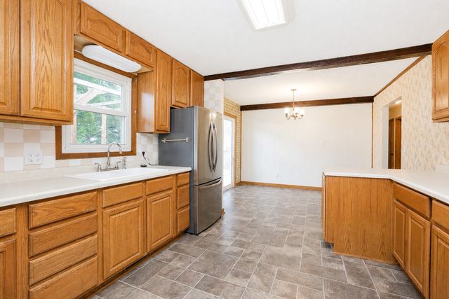 402 NE Oak Drive, Ankeny, IA 50021