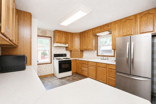 402 NE Oak Drive, Ankeny, IA 50021