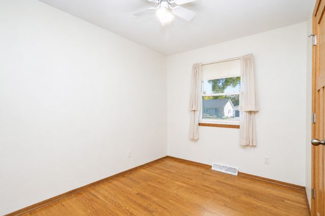 402 NE Oak Drive, Ankeny, IA 50021