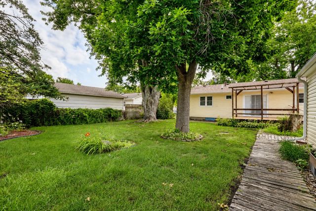 402 NE Oak Drive, Ankeny, IA 50021