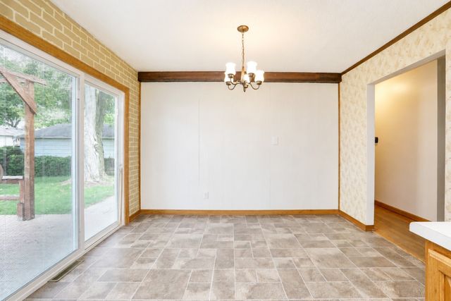 402 NE Oak Drive, Ankeny, IA 50021