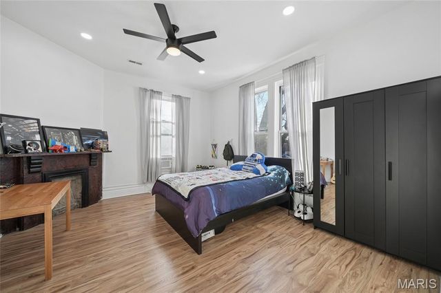 4935 Reber Place, St Louis, MO 63139