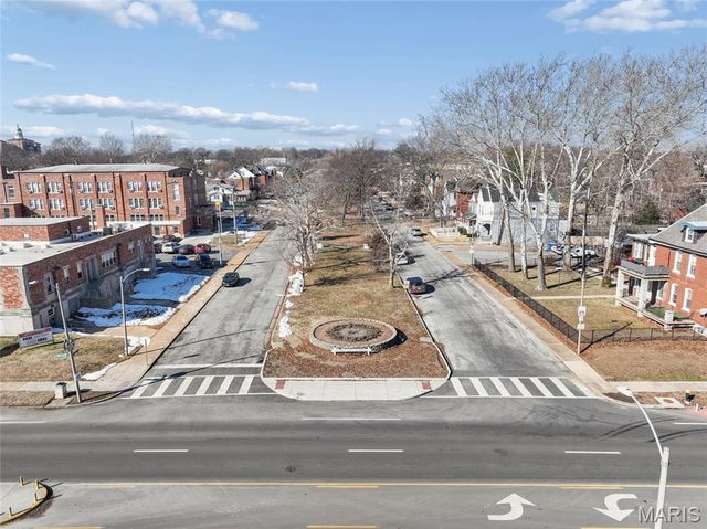 4935 Reber Place, St Louis, MO 63139