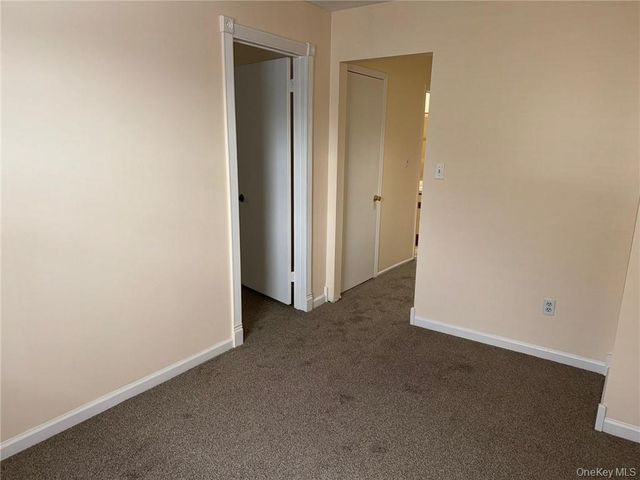 100 HILLSIDE Drive G8, Middletown, NY 10941