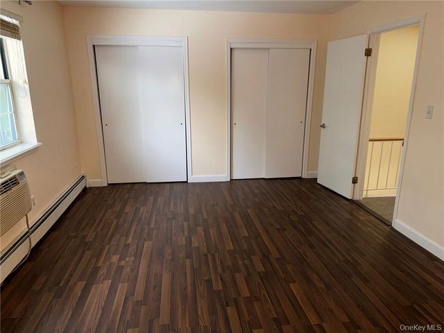 100 HILLSIDE Drive G8, Middletown, NY 10941