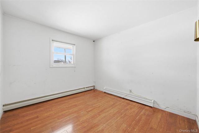 25 Dolphin Road, East Quogue, NY 11942