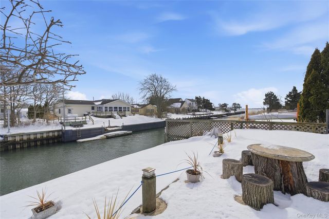 25 Dolphin Road, East Quogue, NY 11942