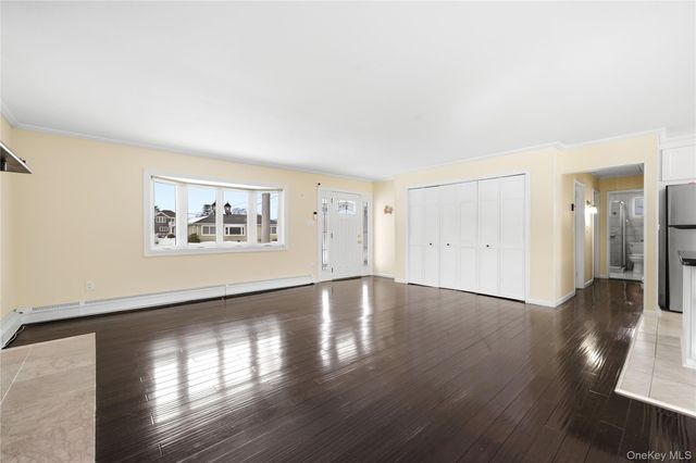 25 Dolphin Road, East Quogue, NY 11942