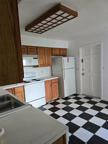 3025 FOXBORO CIRCLE, Deltona, FL 32738