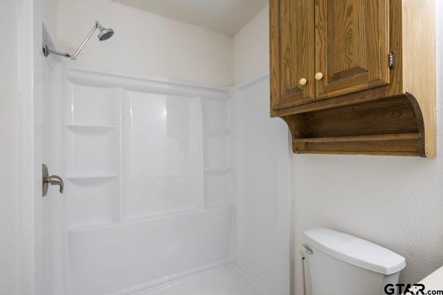 208 Treetop Ln, Hideaway, TX 75771