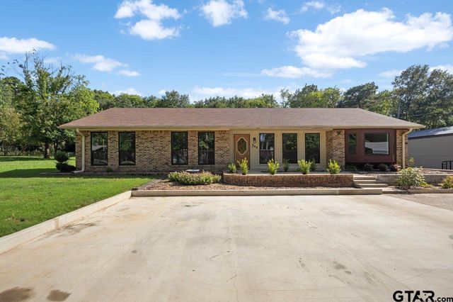 208 Treetop Ln, Hideaway, TX 75771