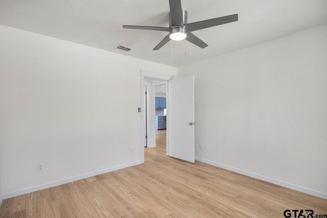 208 Treetop Ln, Hideaway, TX 75771