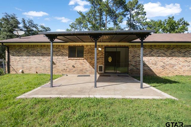 208 Treetop Ln, Hideaway, TX 75771