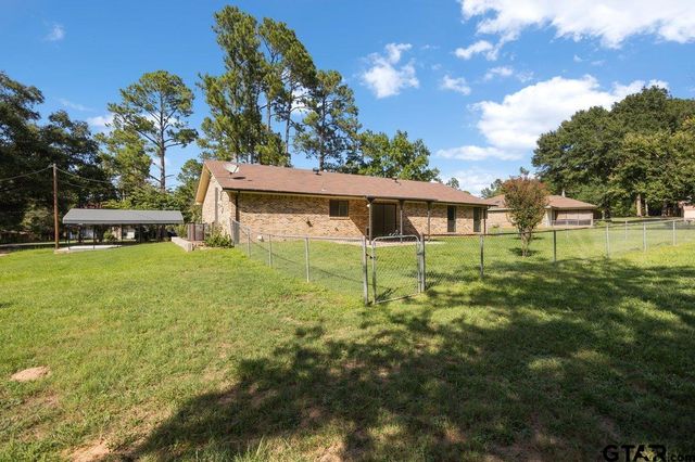 208 Treetop Ln, Hideaway, TX 75771