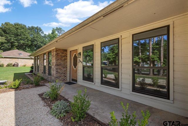 208 Treetop Ln, Hideaway, TX 75771