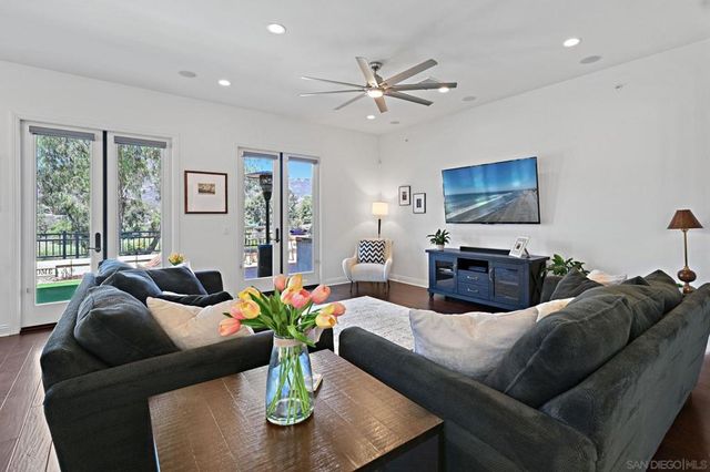 17216 Turf Club Dr, San Diego, CA 92127