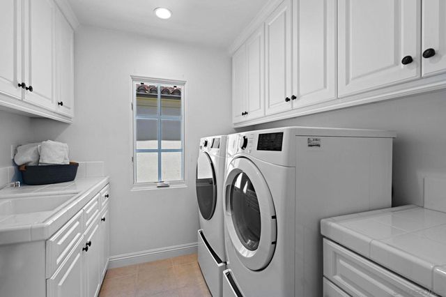 17216 Turf Club Dr, San Diego, CA 92127