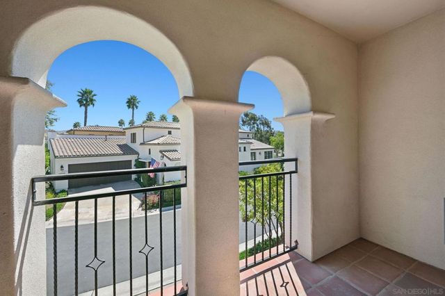 17216 Turf Club Dr, San Diego, CA 92127