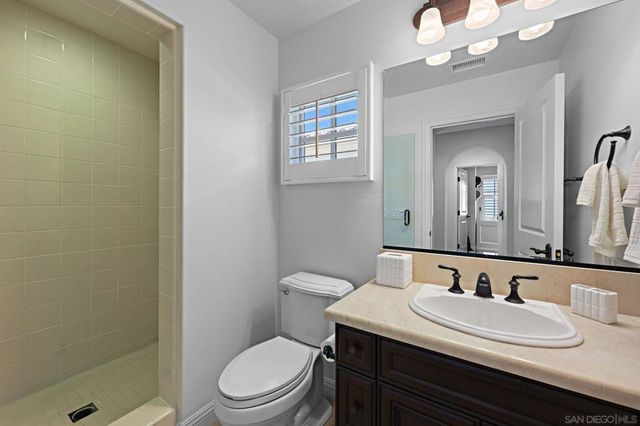 17216 Turf Club Dr, San Diego, CA 92127