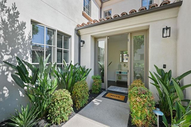 17216 Turf Club Dr, San Diego, CA 92127