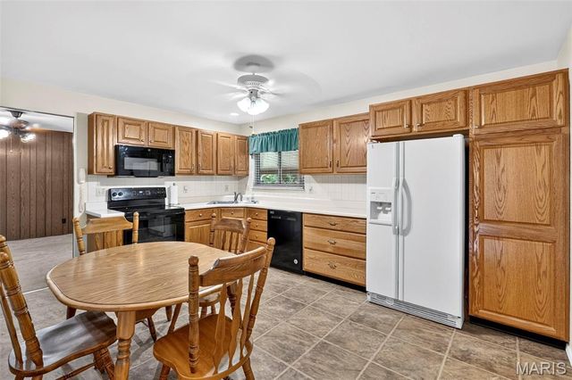 14450 Avocado Lane, Florissant, MO 63034