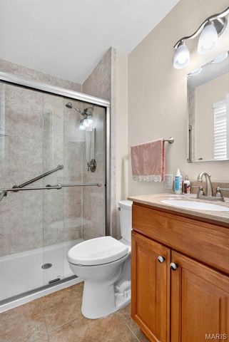 14450 Avocado Lane, Florissant, MO 63034