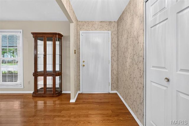 14450 Avocado Lane, Florissant, MO 63034