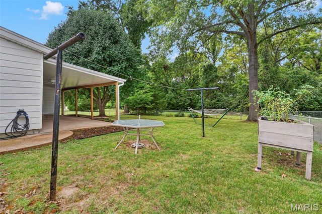 14450 Avocado Lane, Florissant, MO 63034