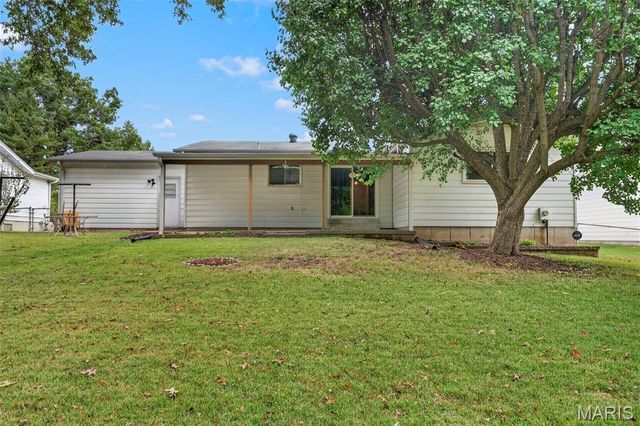 14450 Avocado Lane, Florissant, MO 63034