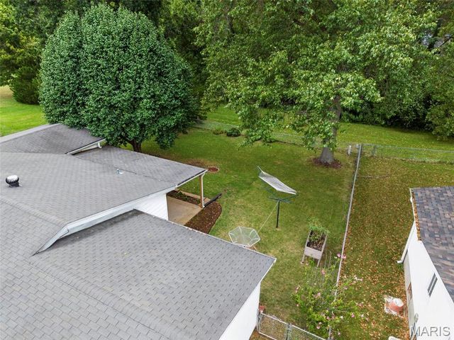 14450 Avocado Lane, Florissant, MO 63034