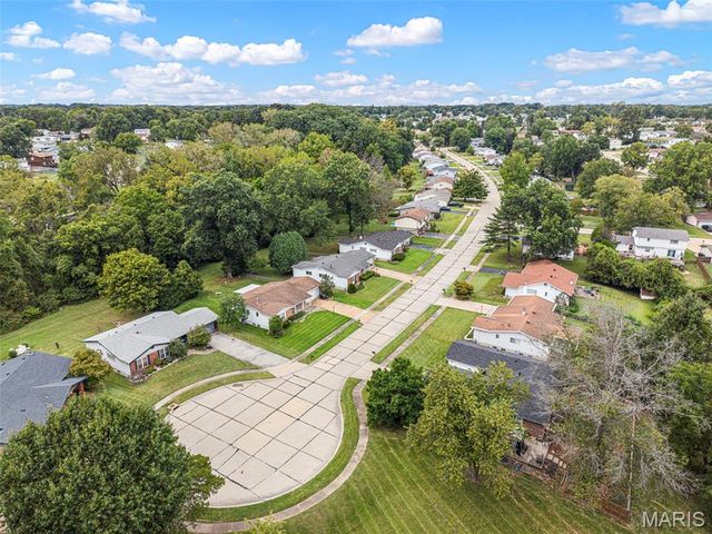 14450 Avocado Lane, Florissant, MO 63034