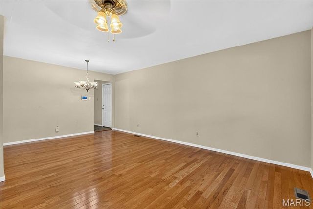 14450 Avocado Lane, Florissant, MO 63034