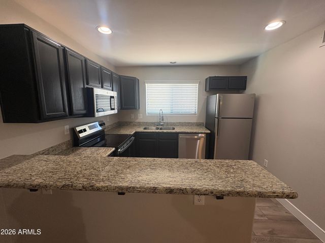 545 E WILLETTA Street 7, Phoenix, AZ 85004