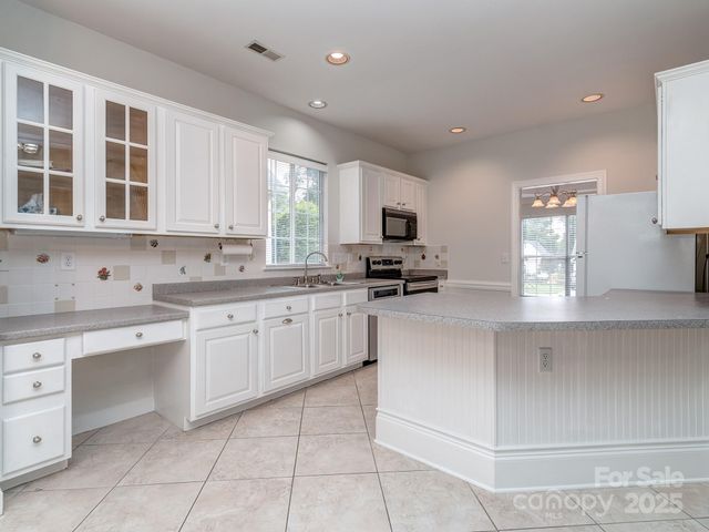 6221 Caslon Court, Charlotte, NC 28270