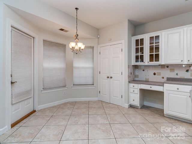 6221 Caslon Court, Charlotte, NC 28270