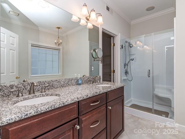 6221 Caslon Court, Charlotte, NC 28270