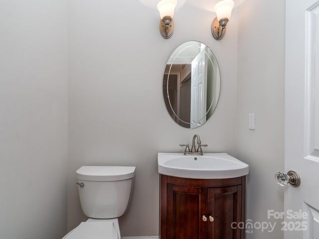 6221 Caslon Court, Charlotte, NC 28270