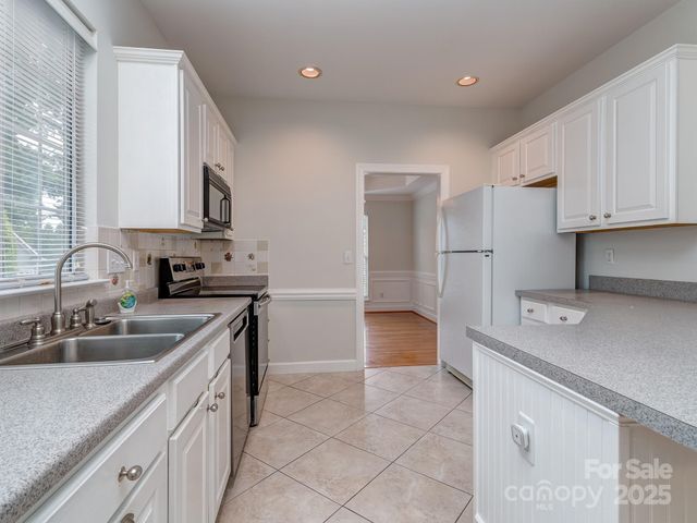 6221 Caslon Court, Charlotte, NC 28270