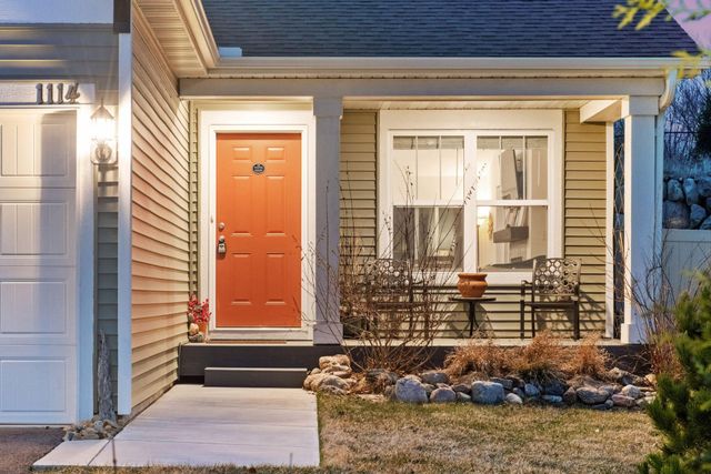 1114 Meadow Lane, Waconia, MN 55387