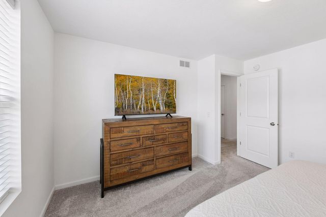 1114 Meadow Lane, Waconia, MN 55387