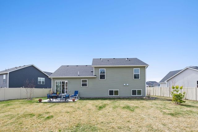 1114 Meadow Lane, Waconia, MN 55387